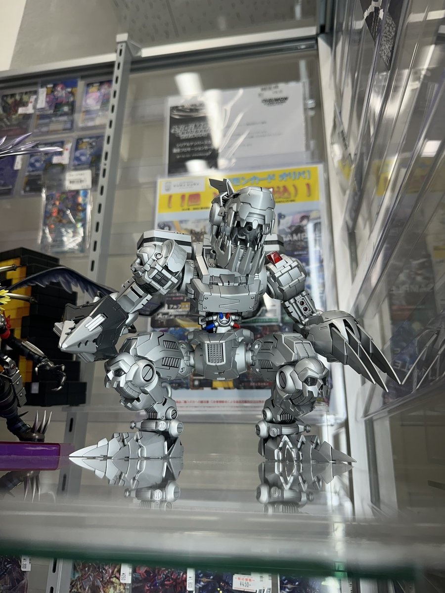 カードショップクラクラ tweet media