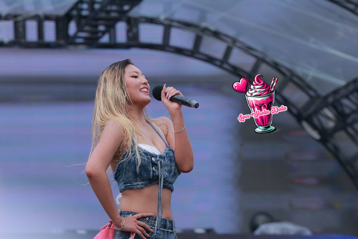 Love Shake Data tweet media