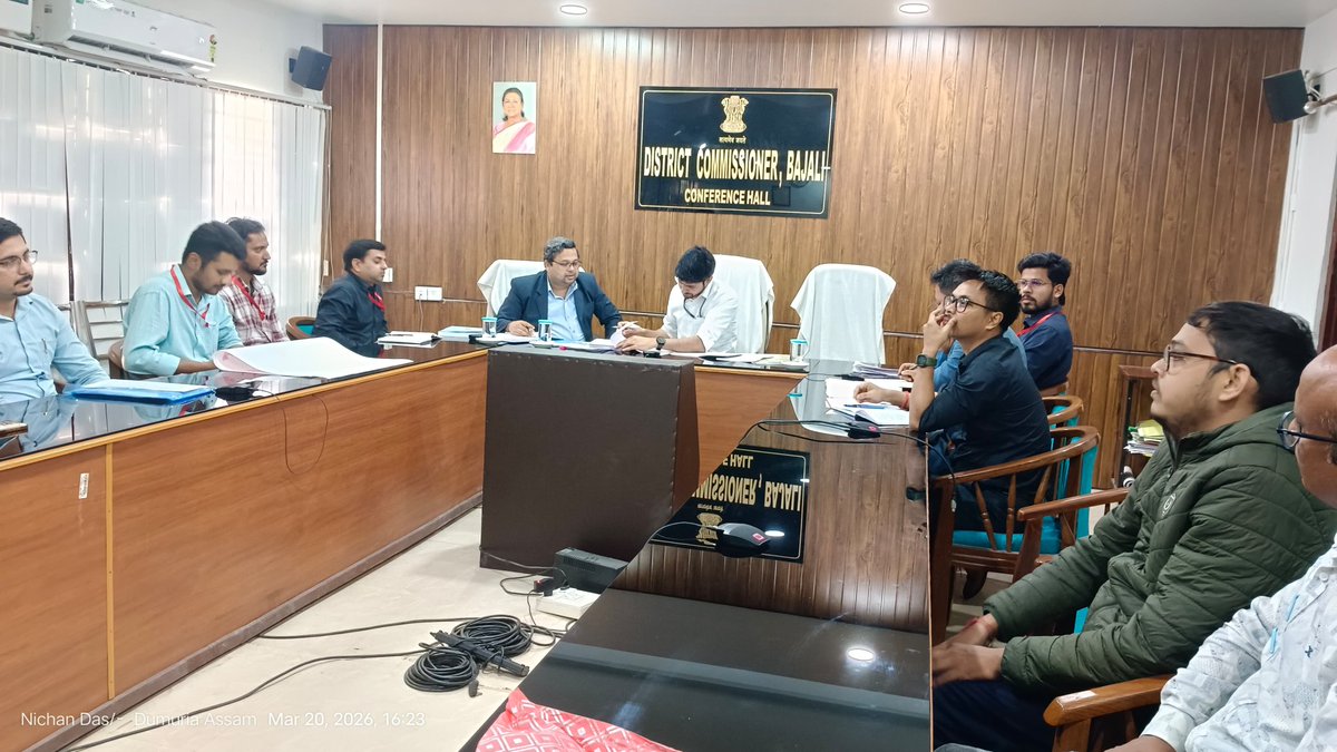 dc_bajali's tweet photo. The Expenditure Observer holds coordination meeting with officials of various cells in Bajali, stressing timely preparedness, effective communication, and strict compliance with guidelines for hassle-free conduct of elections.
@ECISVEEP @ceoassam62029 https://t.co/onlxr9Ymsa