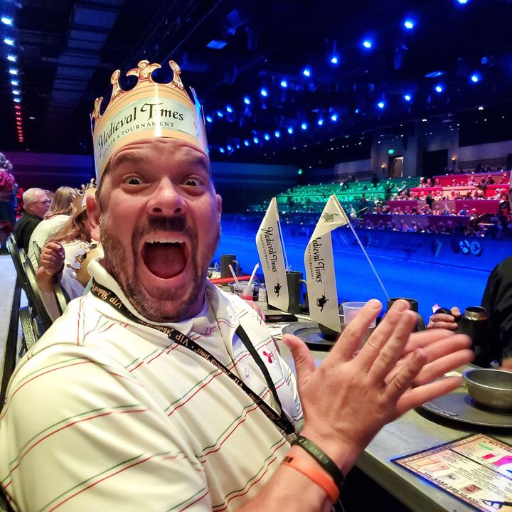 Medieval Times tweet media