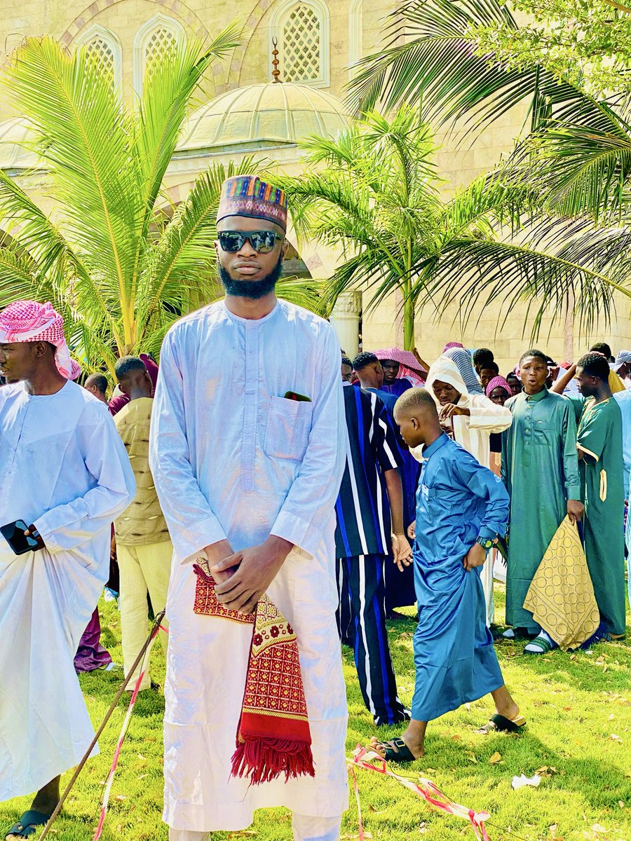 IsmailUmarFagg3's tweet photo. ✨ Jumu’ah Mubarak wa Eid Mubarak! ✨🌙 https://t.co/pWzeG4yHPI