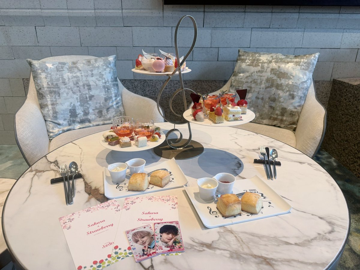 𝐴 ♡ tweet media