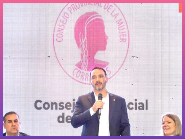 NPChaco1's tweet photo. #CORRIENTES: #Valdés: “La #Provincia Gestiona #Financiamiento Para #Obras Ante Organismos #Multilaterales De #Crédito” #Noticiasdelparana https://t.co/hq6oT4faQL https://t.co/xwA1pXAjKG