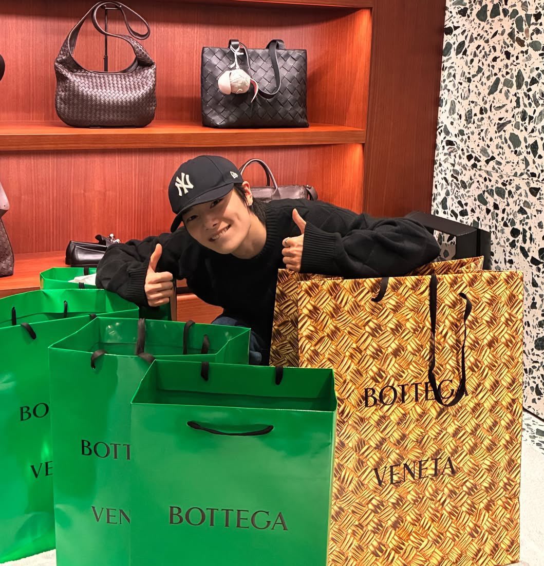 nazzle dazzle (got headpats from chan) ⊹₊⟡⋆ tweet media