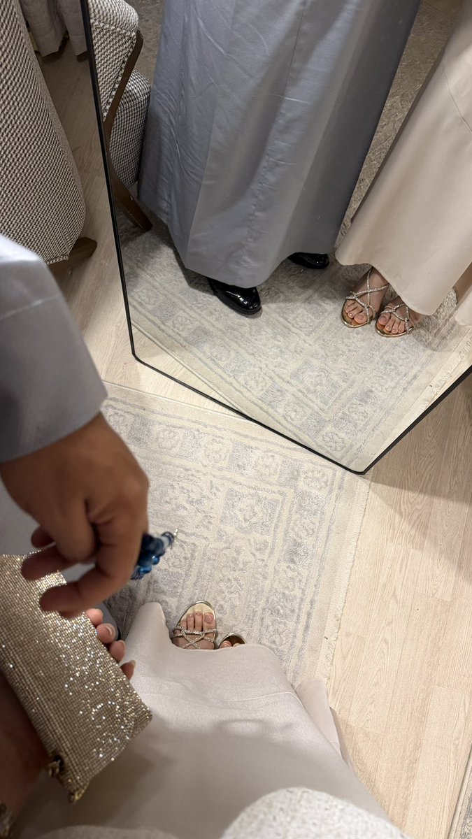 لَيال🐚 tweet media