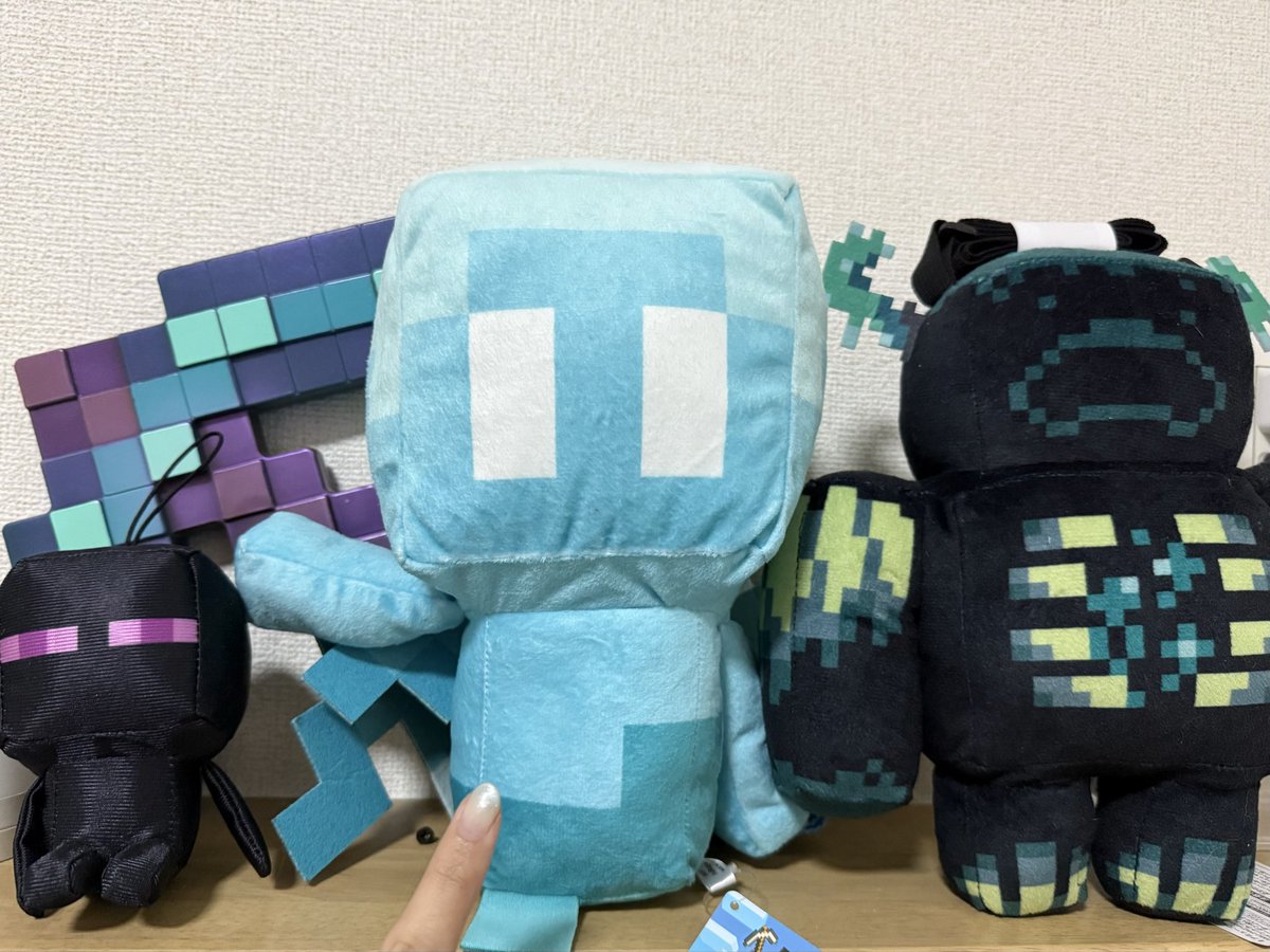 Some_ASMR_Lab's tweet photo. アレイ、200円で取れた、ウレシイ https://t.co/sqiqZBIMvd