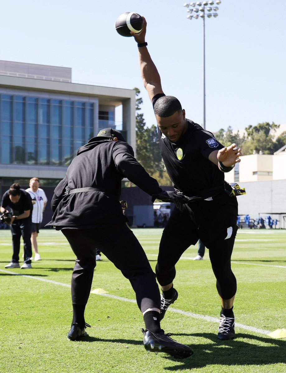 #26 ༉ NOT @SAQUON. tweet media