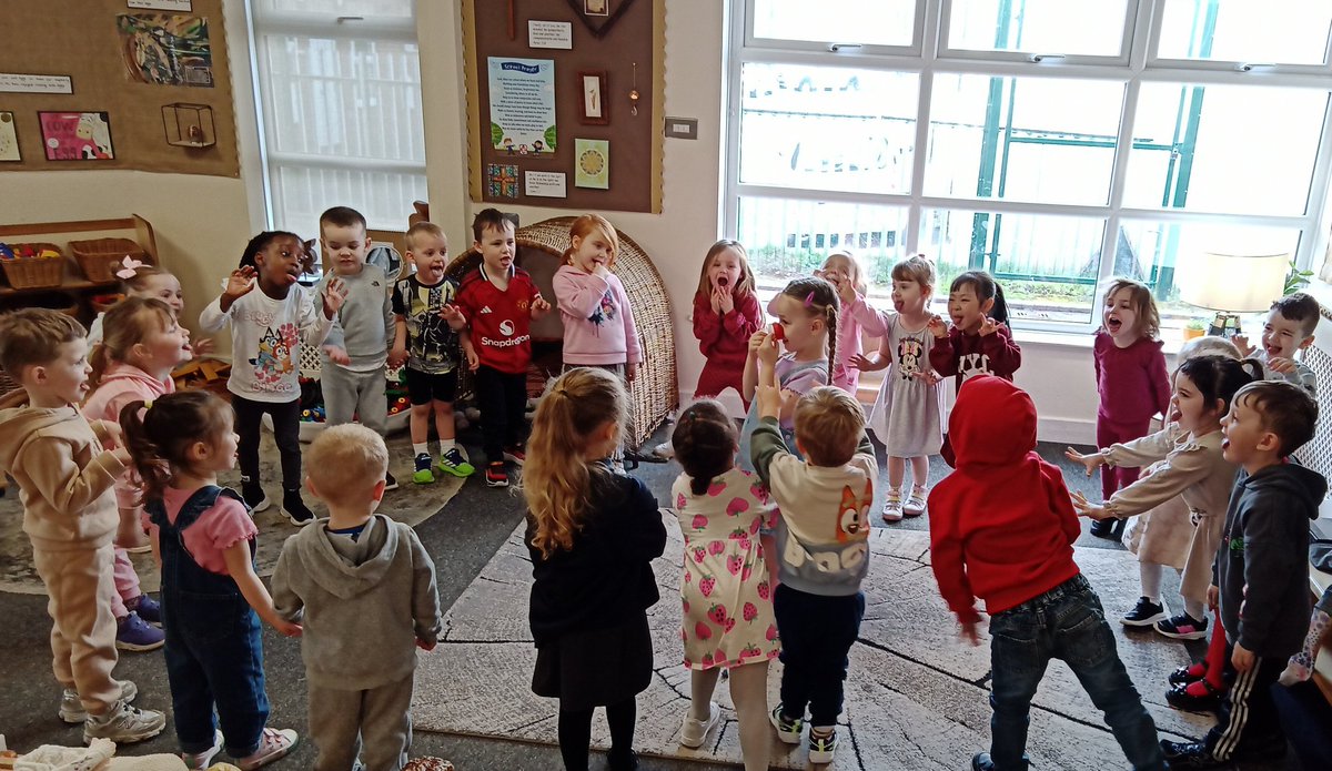 Mrs Davies tweet media