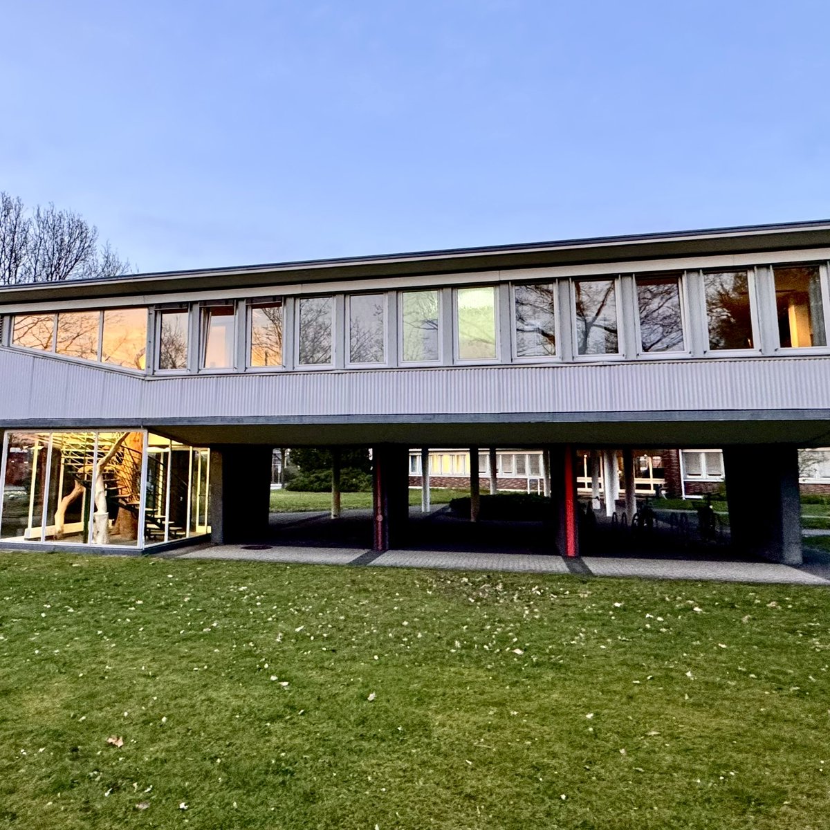 sarahmcquaid's tweet photo. So lovely to perform last night at #CorneliaFunkeBaumhaus #Dorsten — more pics & full story here: https://t.co/ccITJZ4RNp … Looking forward to playing #BochumerKulturrat #Bochum TONIGHT, #SoziokulturellesZentrumKlösterchen #Herzogenrath TOMORROW (Sat), -> https://t.co/7lm6TbZFNj