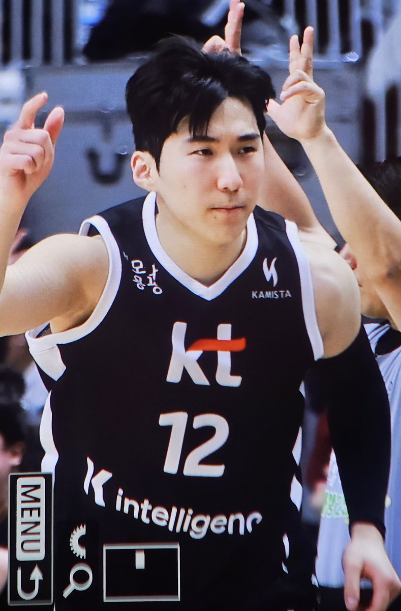 비비✨️ tweet media