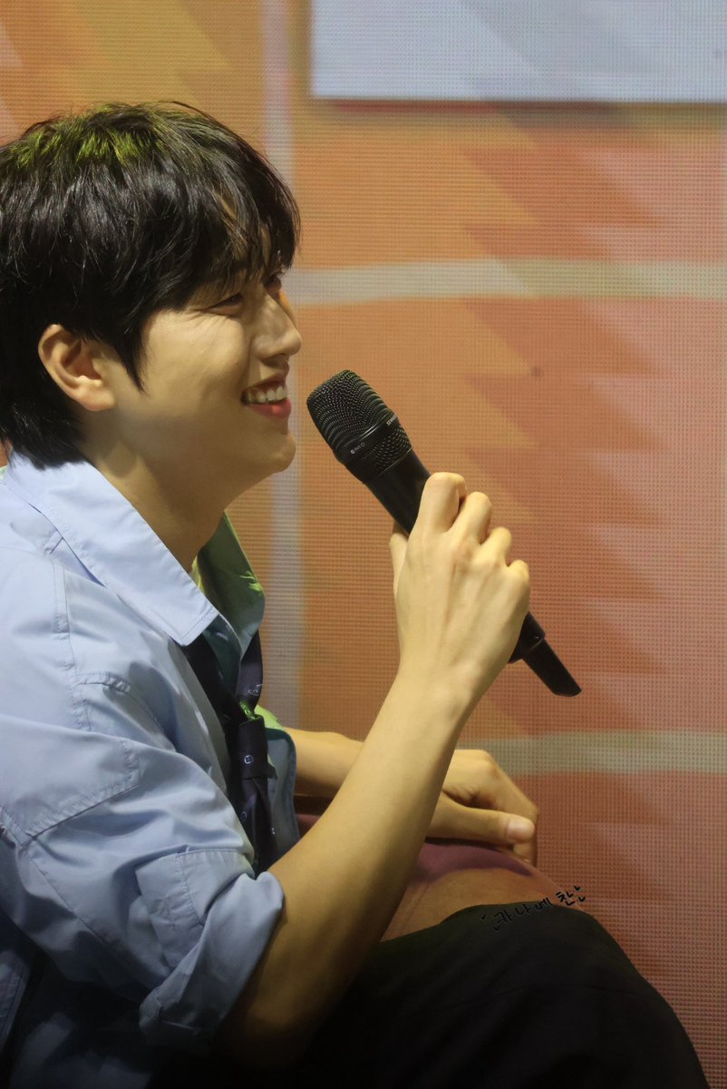 멋진 노래 목소리의 산들, 생일 축하해요🐥🎂🎉 태양처럼 밝고 확고한 강인함을 가진 산들에게 늘 위로받고 힘을 얻고 있어요🥰
B1A4에 있어줘서 고마워요💕 
앞으로도 행복한 길을 함께 걸어가요✨

<a href="/SANDEUL920320/">삼돌</a> 
#바나들의길라잡이_산들생축
#InnateSandeulDay