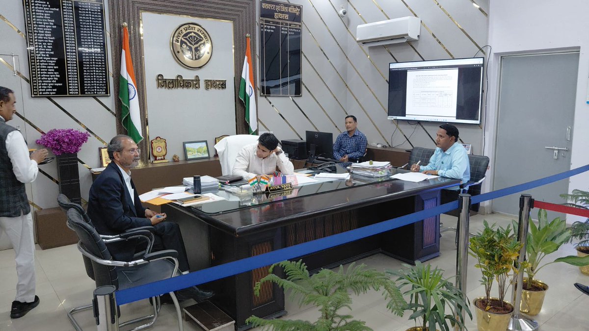 DM Hathras tweet media