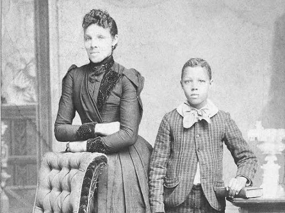 Glamorizing Tech👩🏾💻💓 tweet media