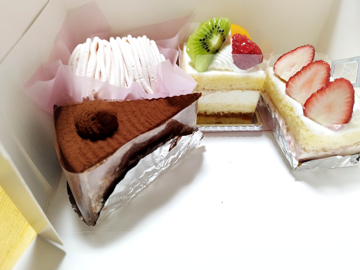 とらこ☕ tweet media