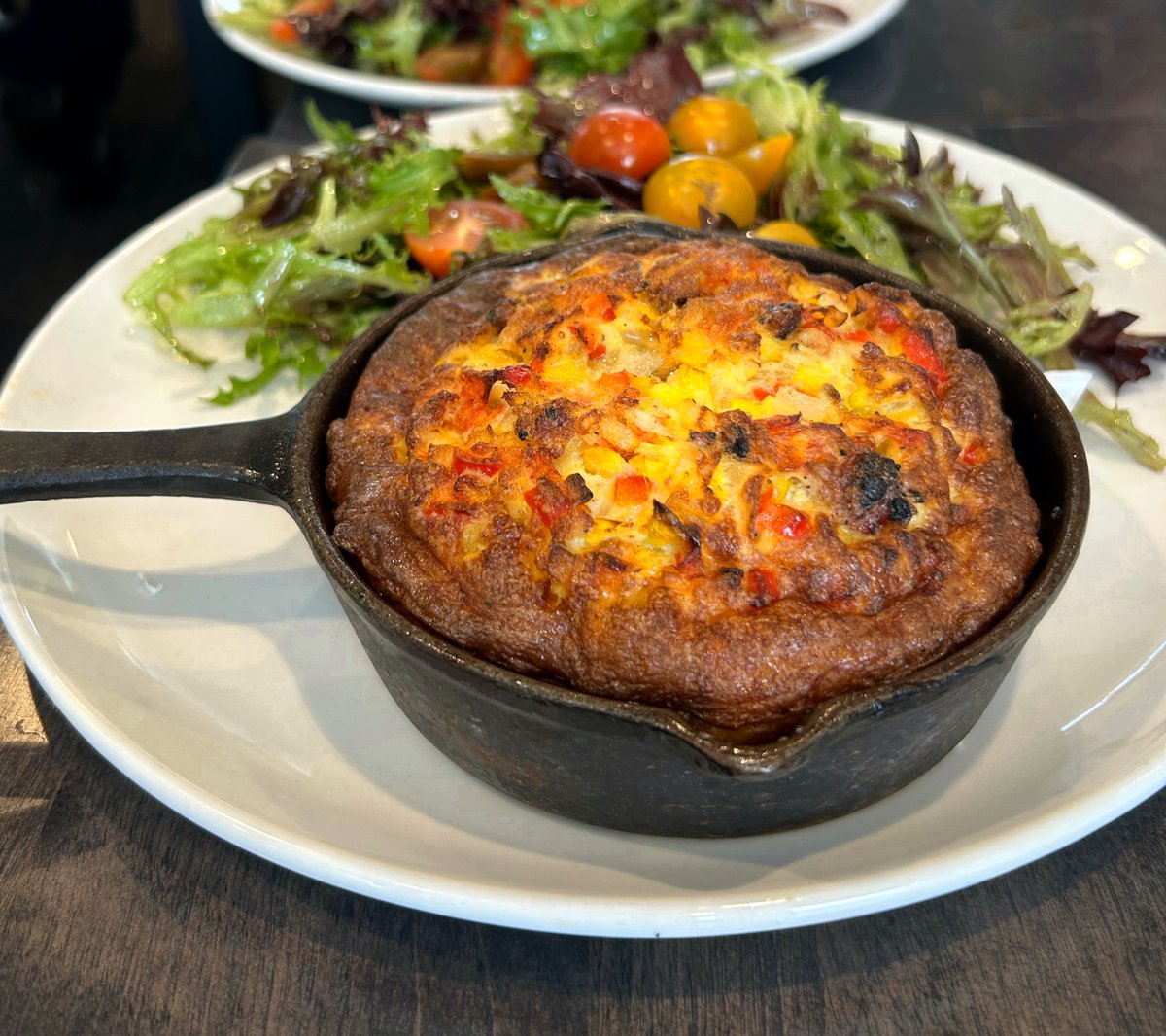 Lake House Dining tweet media