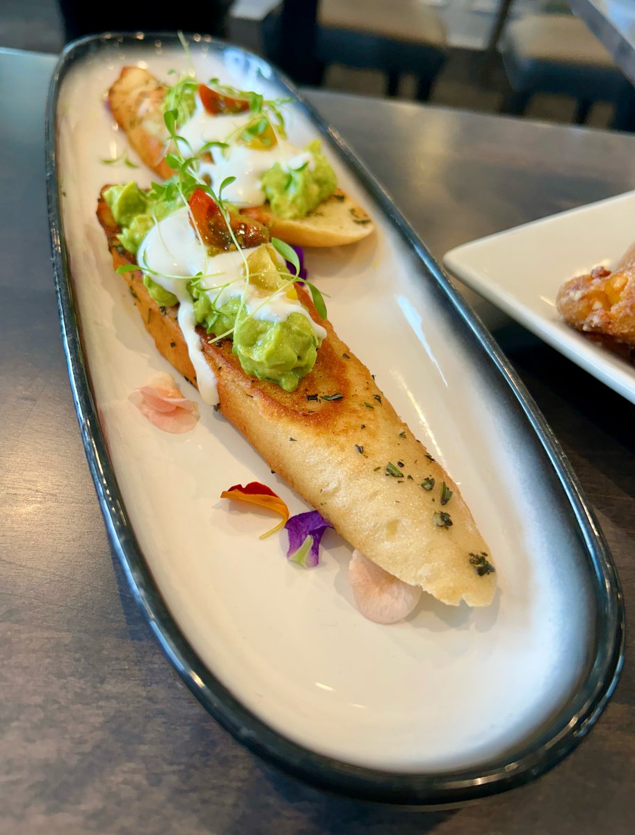 Lake House Dining tweet media