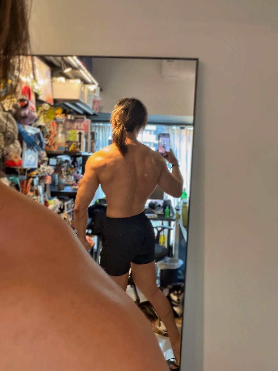 Daylighthally tweet media