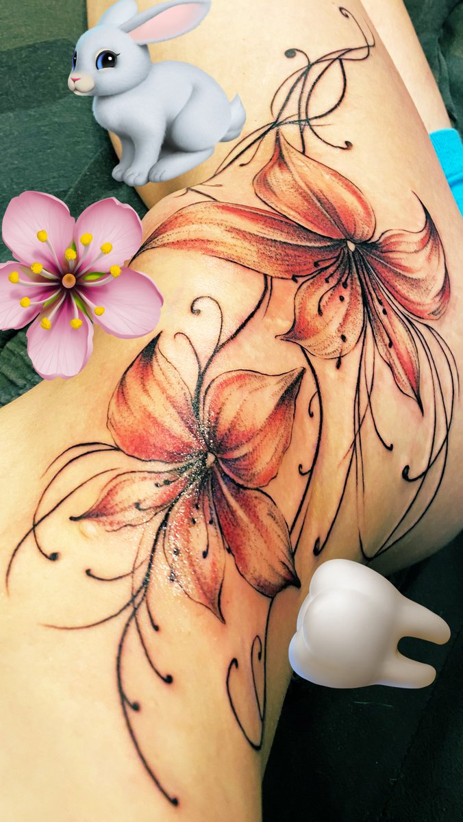 neospok's tweet photo. my new tattoo 🌸 https://t.co/dp9fj3gLl5