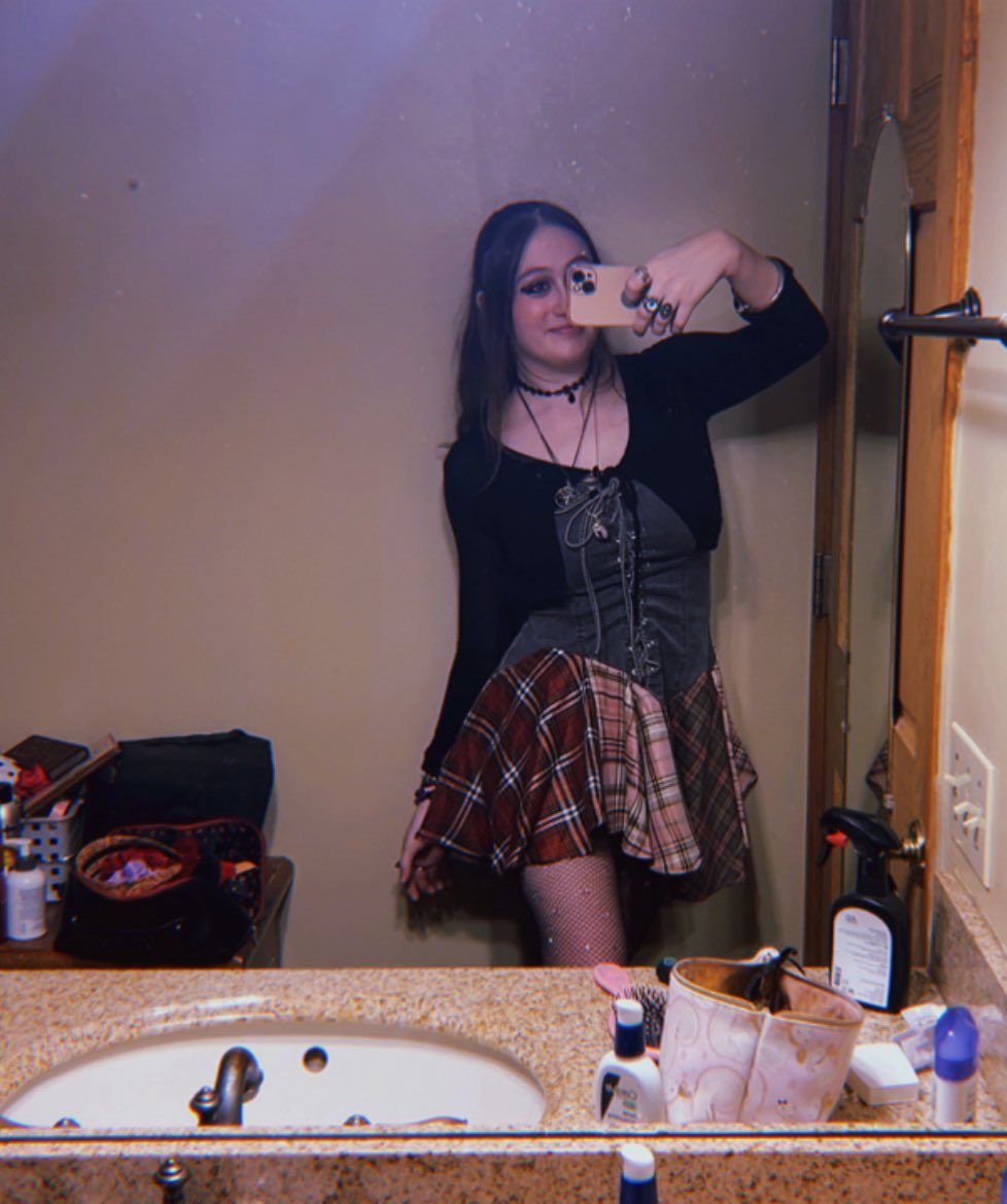 glizzard of oz tweet media