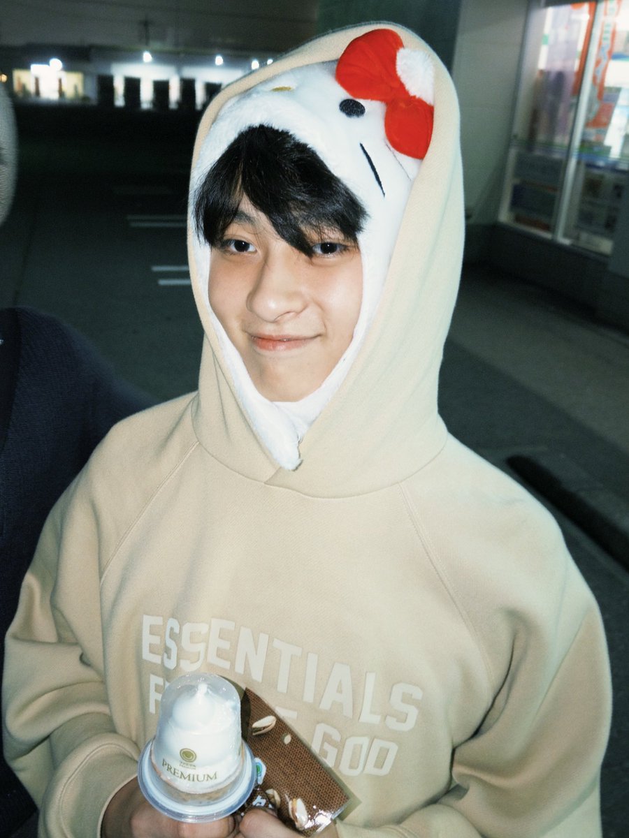 rainyseason tweet media