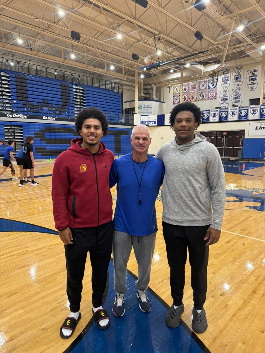 LWEastFootball's tweet photo. USC and the Illini in the house on FridayAM watching the Griffins work! Thank you to Jonas Williams and Jacob Alexander for stopping by on your Spring Break. https://t.co/MDPZ0uqoxu