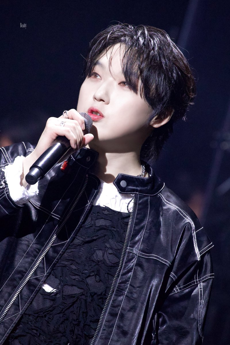 Bᴇᴀᴜᴛʏ_ᴰᴹ tweet media