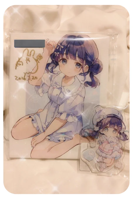 せんちゃさんのサイン会2部に間に合って本当良かったー! イラスト展も可愛いがいっぱいの幸せ空間をありがとうございました! #せんちゃPASTELBOX