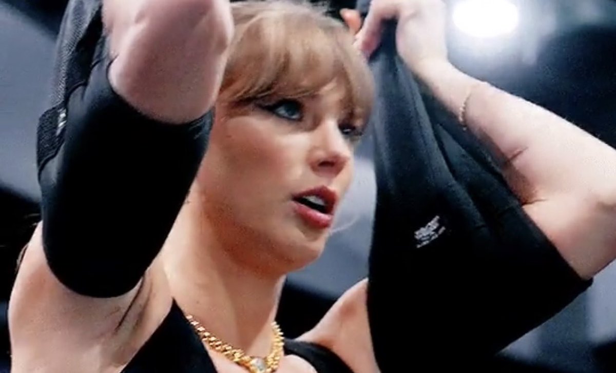 CELEBRITIES ARMPITS tweet media