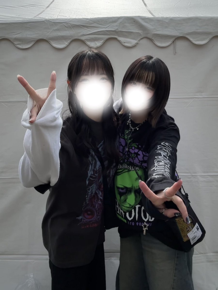 チ tweet media