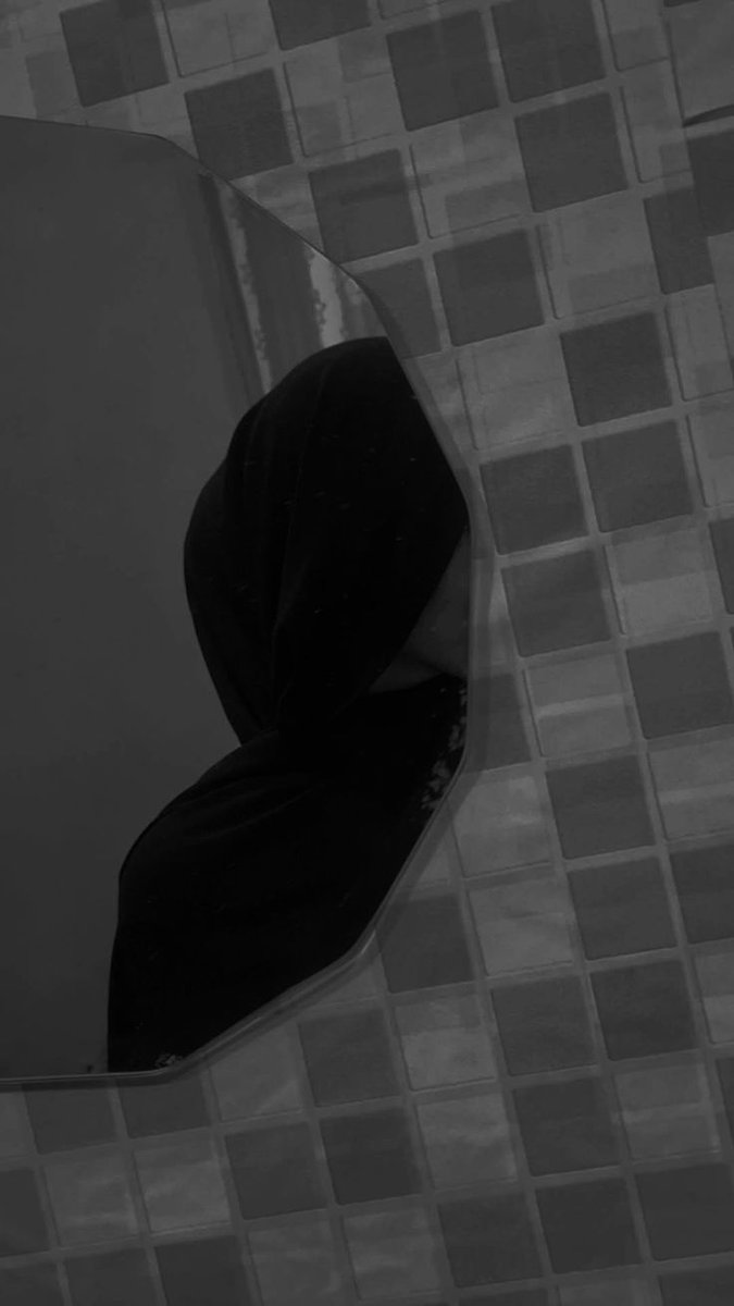 乙ahra 🌹✨ tweet media