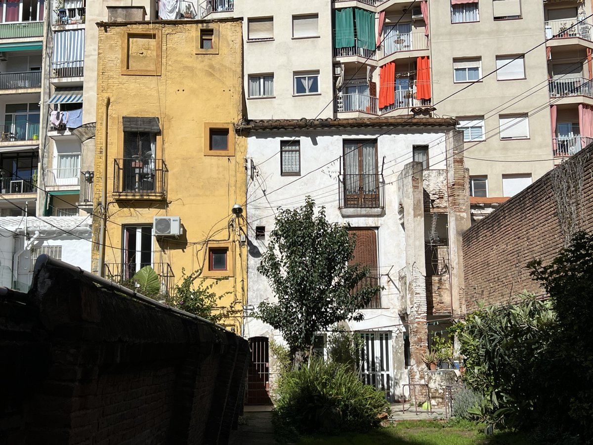 Barriades de Provençals tweet media