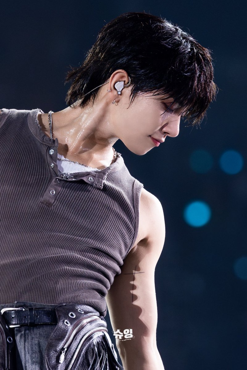 슈잉◜⤙◝ tweet media