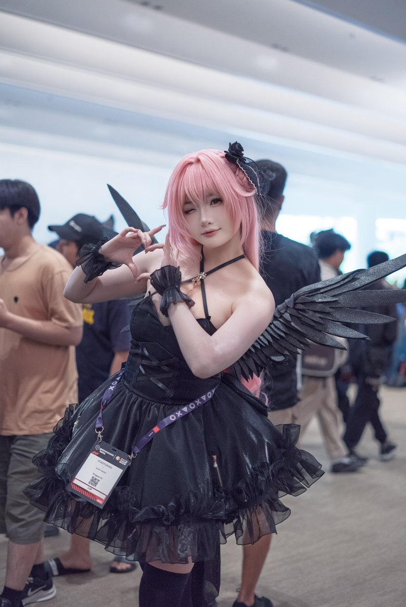 Cosplays NaT tweet media