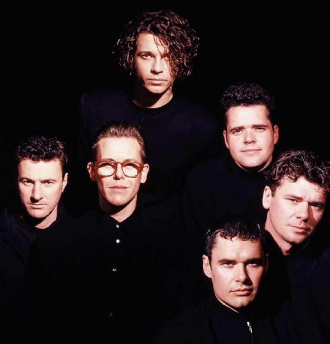 Cati_Inxs's tweet image. Does it ever drive you crazy                                    

                                 How fast night changes 

Pt.  8 ♾️ 
#Inxs 
Yay , It’s 400.000 + votes !! 
Another 2 weeks to vote INXS daily  at: 
vote.rockhall.com
Ending April 3rd
