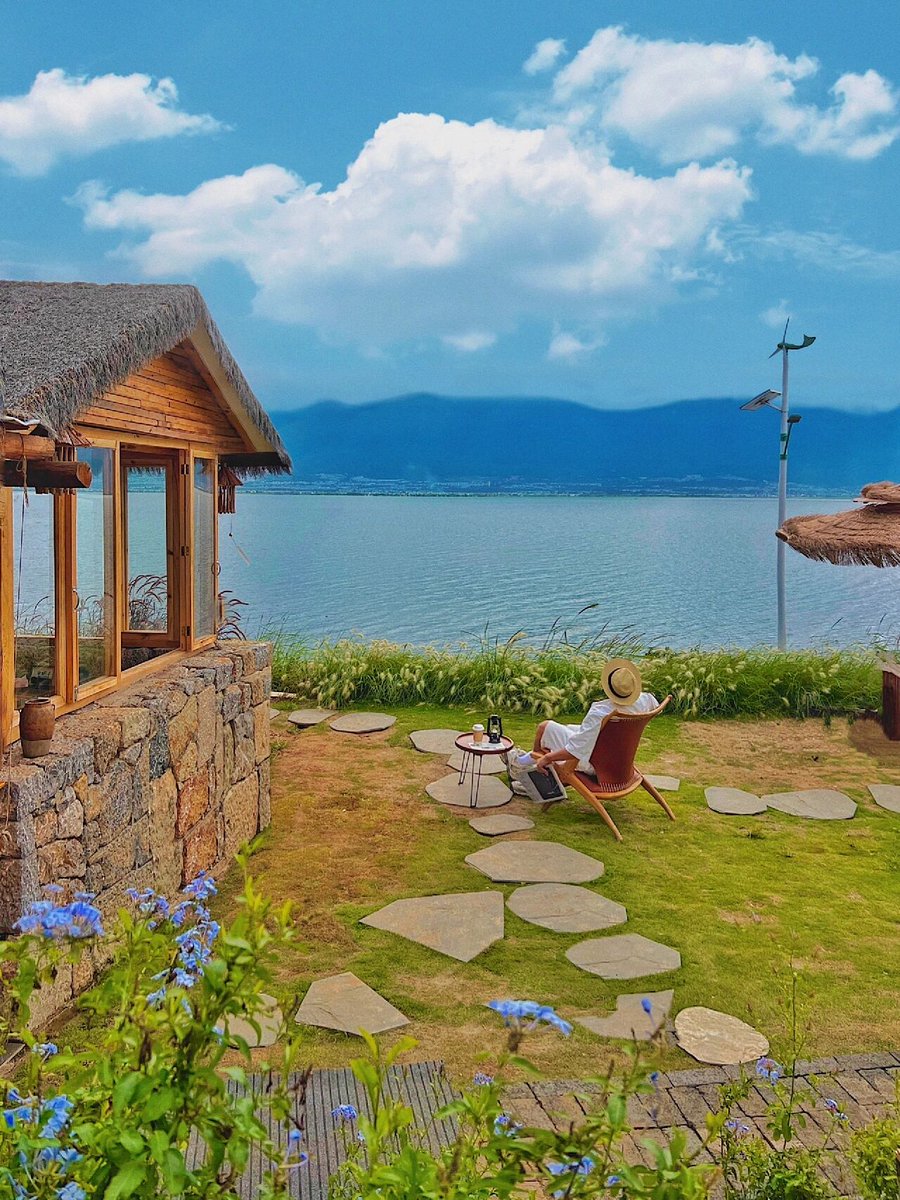 awesomejonis tweet media