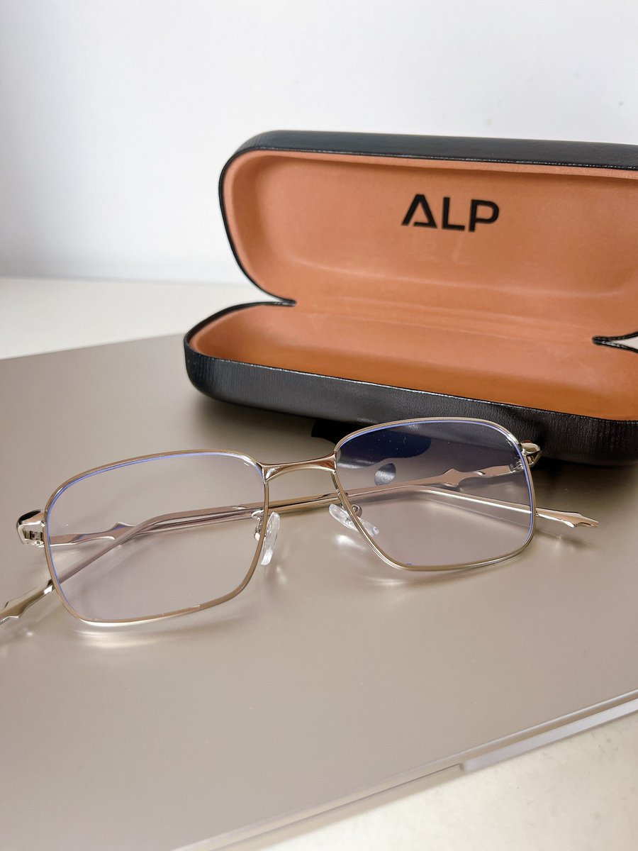 รักคำโต 🧡 tweet media