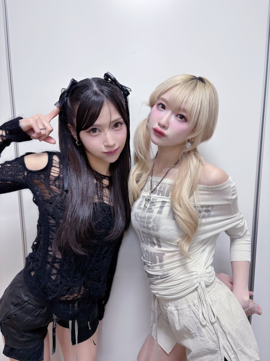 キャナルシティ博多でのミニライブ＆特典会ありがとうございました！💜

撮影してくださった皆様、たくさんの投稿お待ちしております！⭐︎

#REIRIE #れいりえ #黒宮れい #金子理江