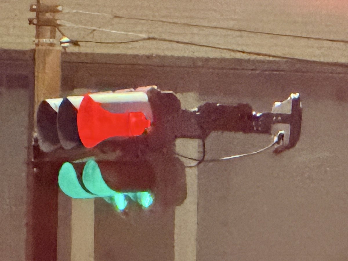 しんおた tweet media