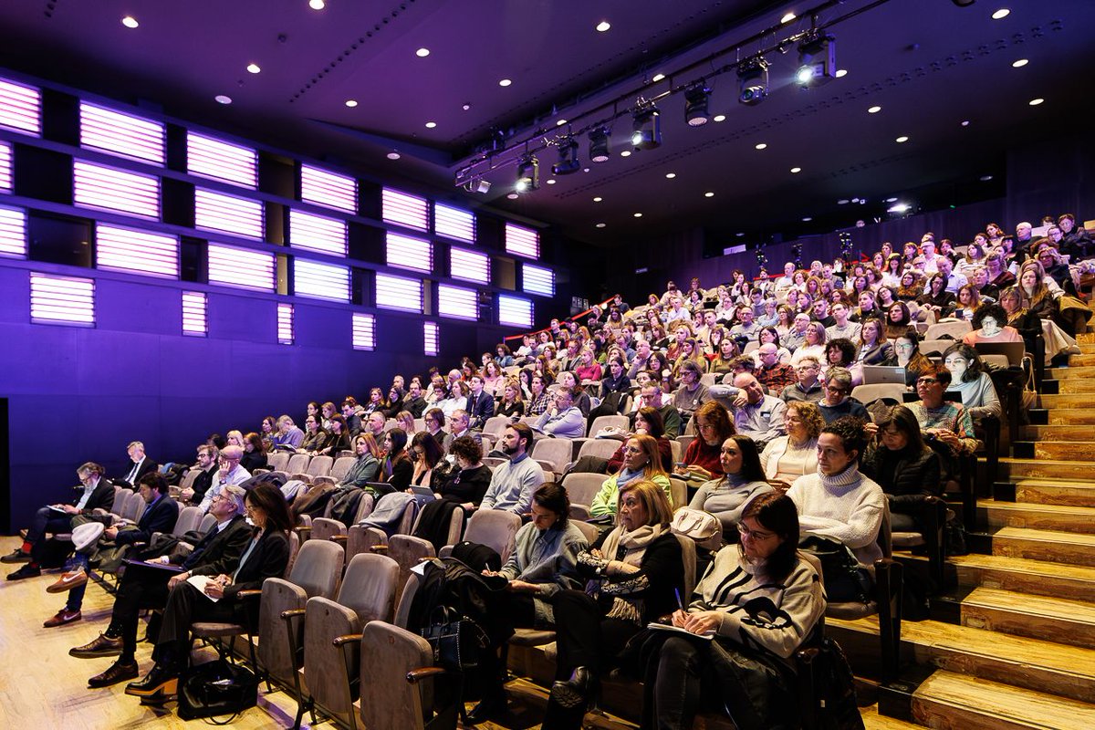 Fundación Democracia y Gobierno Local tweet media