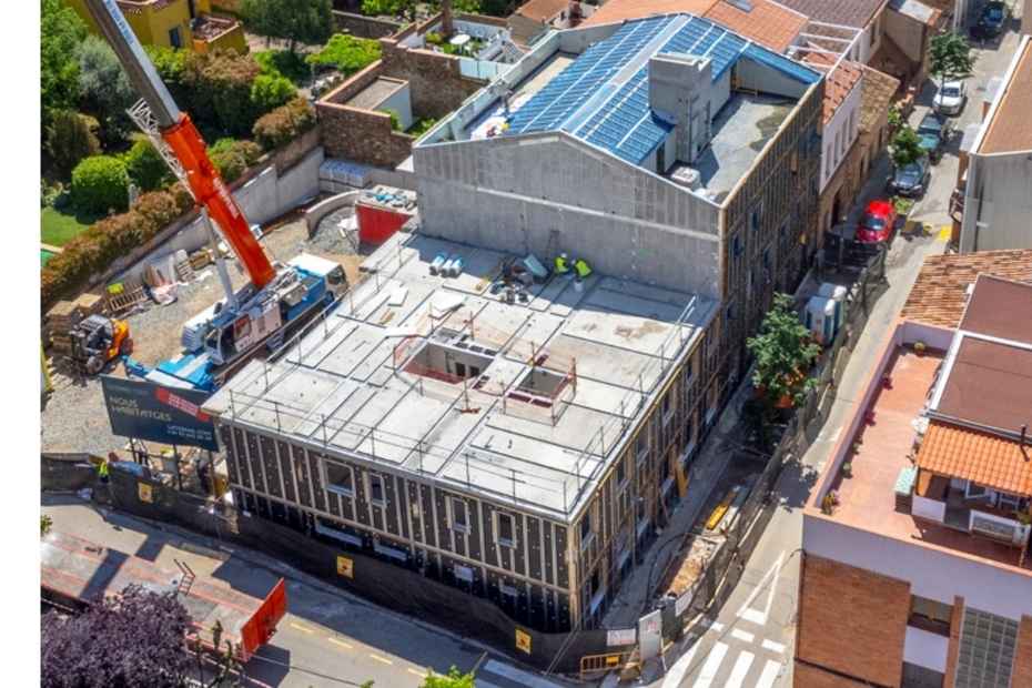 revistaconstr's tweet photo. 🌱 Sector | Kingspan impulsa un Edificio de Energía Positiva en La Garriga.

Gracias a soluciones como Kingspan Kooltherm® K15, se optimiza el rendimiento energético sin comprometer el espacio ni el diseño.

👉 Descubre más: https://t.co/a10kIhr6qE 

#Passivhaus #Kingspan https://t.co/edkgTGmgC6