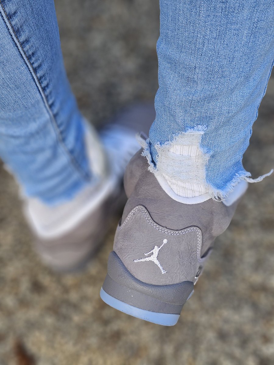 Ms. Snkrhead Lyfe 👟 tweet media