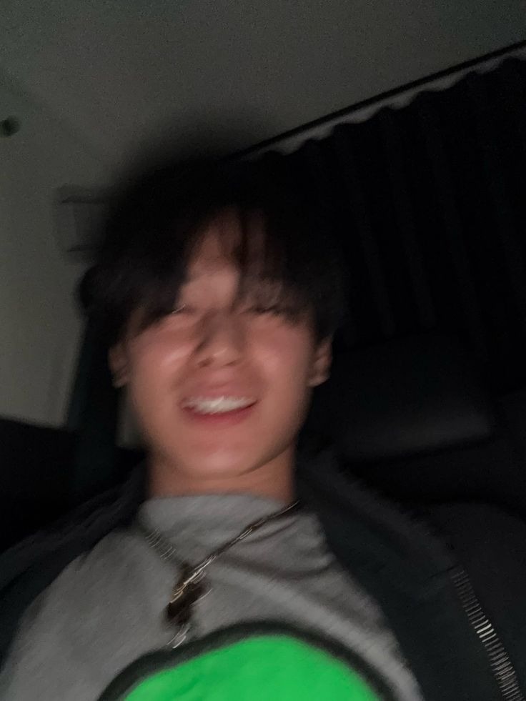 BERMUARA. tweet media