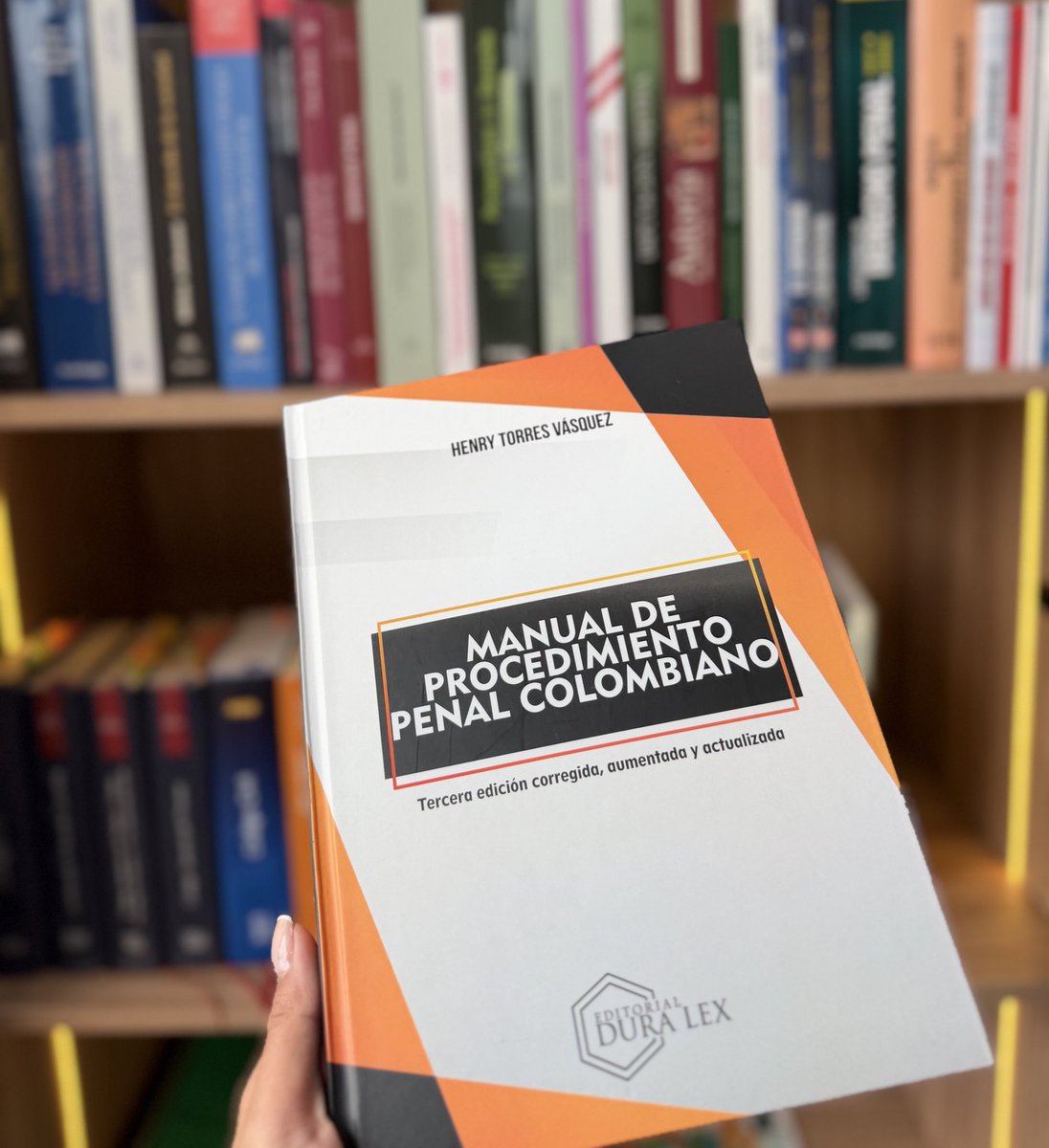 Sharon Nicole Castillo tweet media