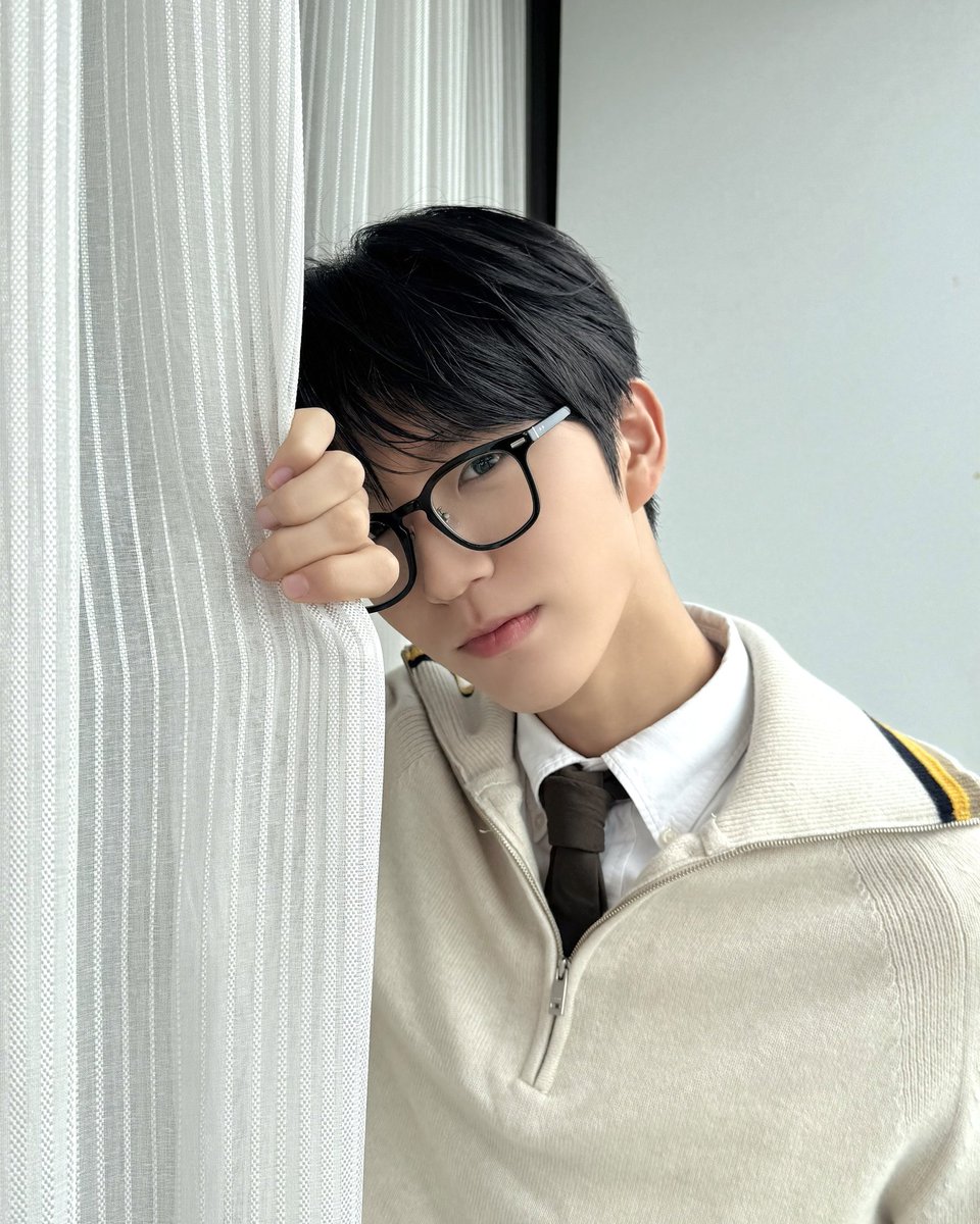 Ningning. tweet media