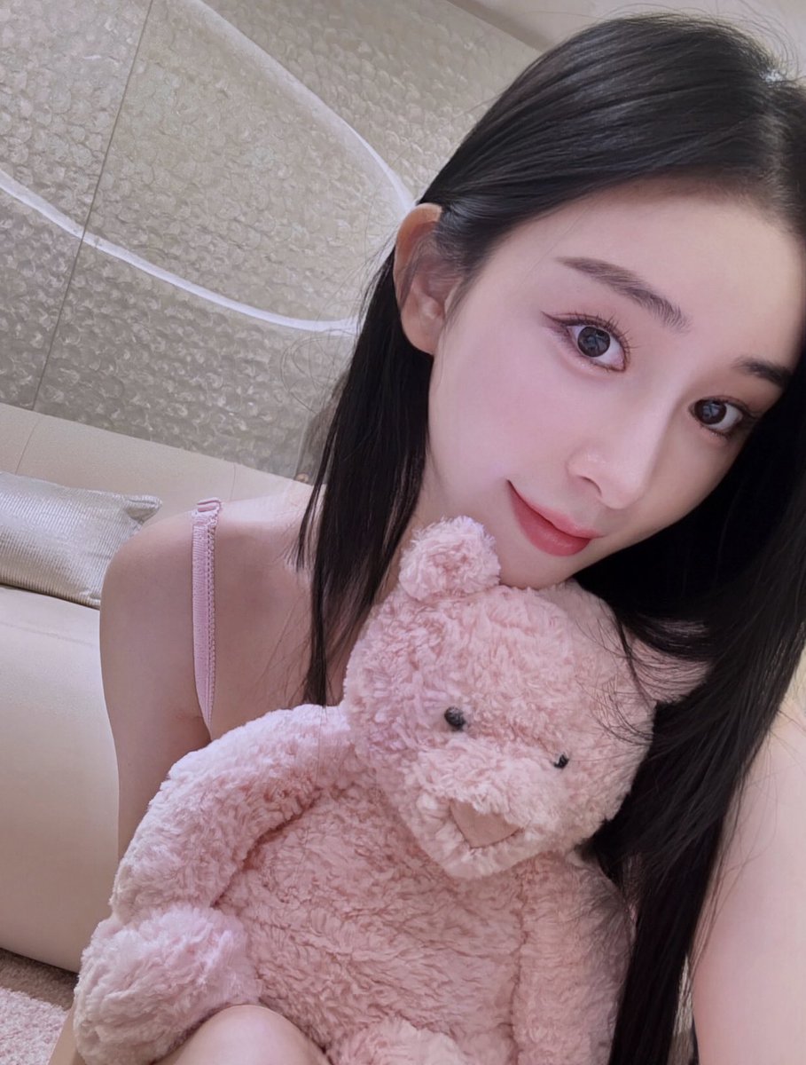 东航空姐 晓莎💘 tweet media