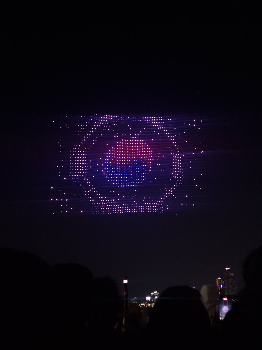 Moony is seeing Bangtan tomorrow ! tweet media