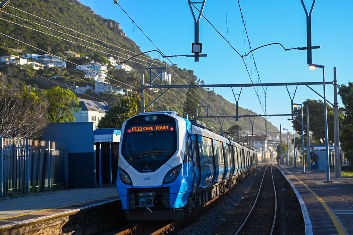 Cape Town, Bru /\/¯¯¯¯¯\/ tweet media