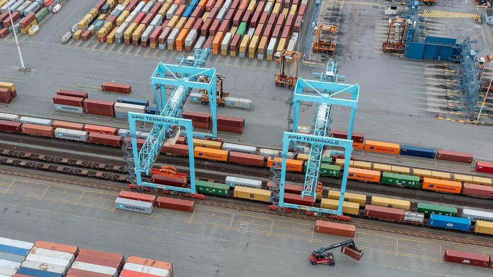 WorldCargoNews's tweet image. 🚂 Helsingborg–Gothenburg rail freight shuttle launched: worldcargonews.com/ports-terminal… 
@APMTerminals @PortGot 
#RailFreight #Intermodal #Gothenburg #Helsingborg #Logistics #WorldCargoNews
