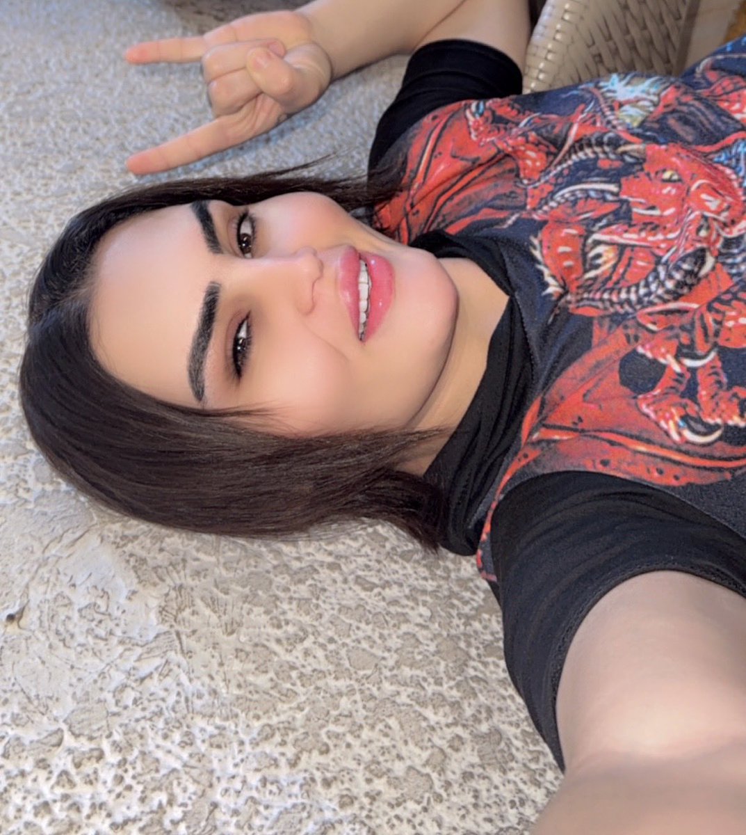 مرتضى مودل tweet media