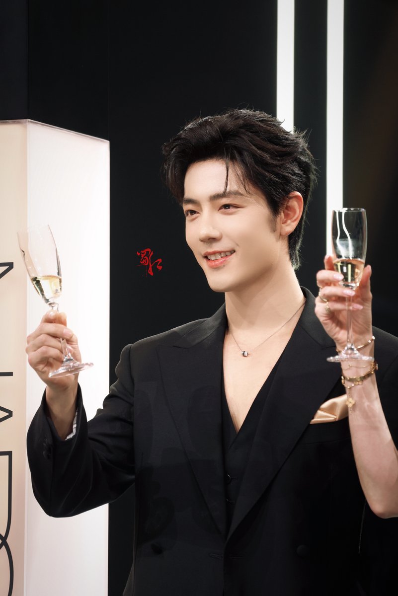2026.03.20

Xiao Zhan at the NARS offline event

Cr. 蜀紅·肖战
XIAO ZHAN NARS AESTHETIC 
#XiaoZhanNarsEvent26 #XiaoZhan #肖战